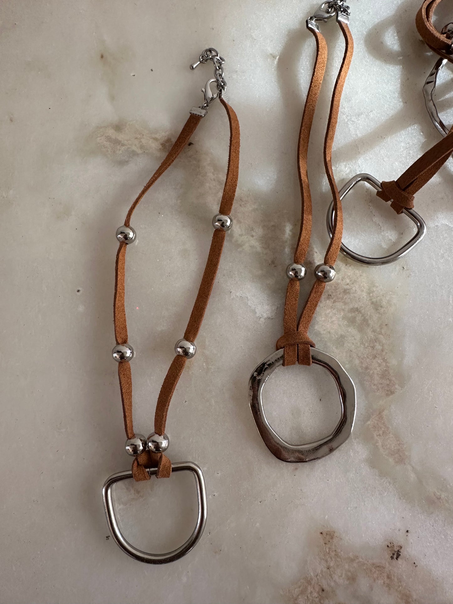 Collar ANA