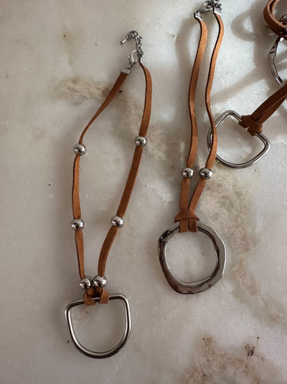 Collar ANA