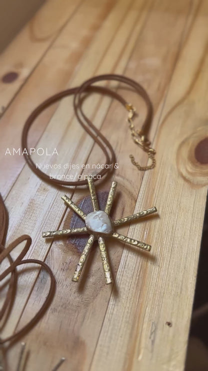 Collar/ Corbatin  AMAPOLA